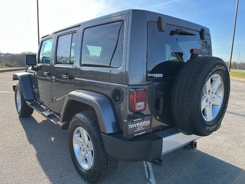 Used 2014 Jeep Wrangler Unlimited Sahara w/ Connectivity Group image 32