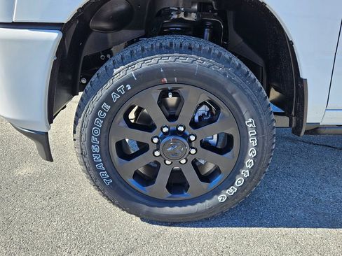 New 2026 RAM 2500 Laramie AWD/4WD image 9