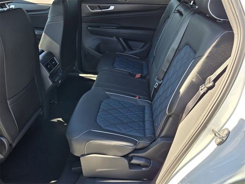 New 2026 Volkswagen Atlas Cross Sport SEL Premium R-Line image 7