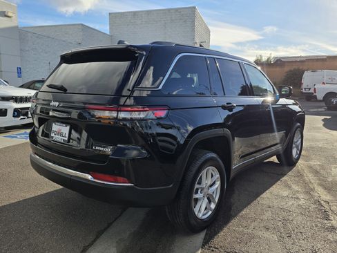 New 2025 Jeep Grand Cherokee Laredo image 5