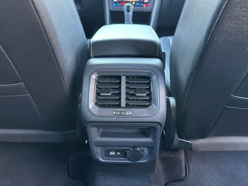 Used 2024 Volkswagen Tiguan Wolfsburg Edition image 32
