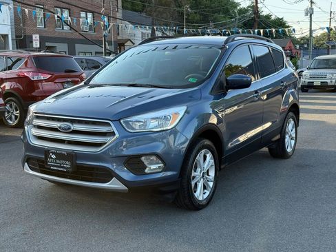 Used 2018 Ford Escape SE AWD/4WD image 3