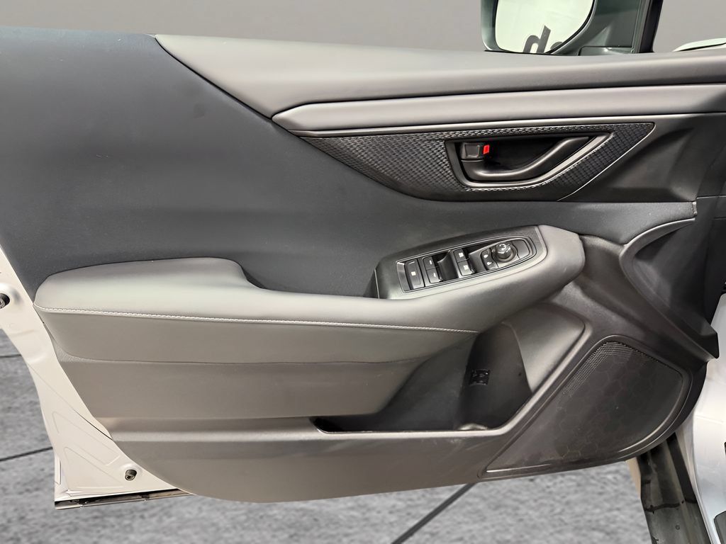 Certified 2024 Subaru Outback AWD/4WD image 9
