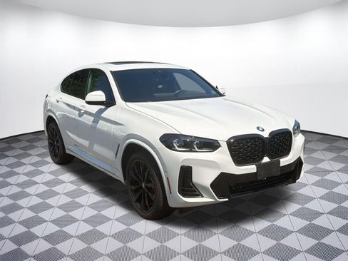 Used 2025 BMW X4 xDrive30i w/ Premium Package AWD/4WD image 7