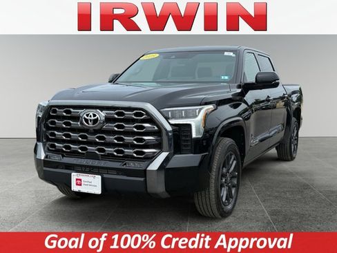 Used 2025 Toyota Tundra Platinum AWD/4WD image 1