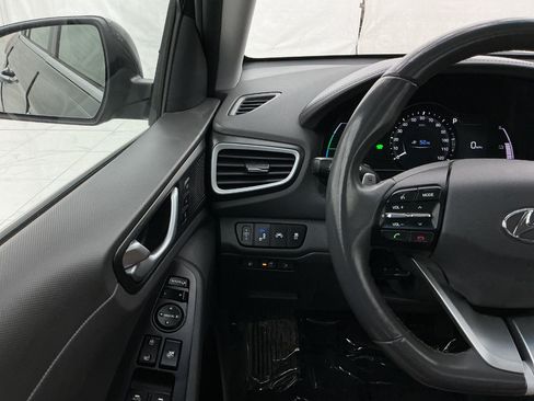 Used 2019 Hyundai Ioniq Limited FWD image 33