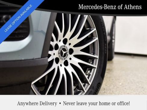 Certified 2025 Mercedes-Benz GLC 300 image 9