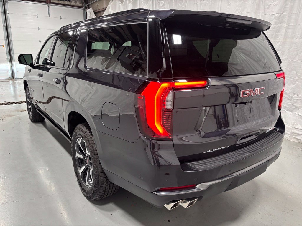 Used 2026 GMC Yukon XL AT4 w/ AT4 Premium Package AWD/4WD image 5