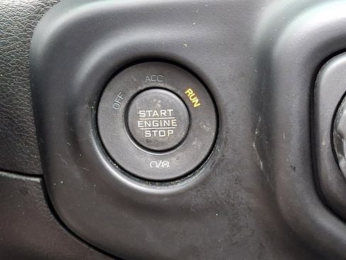 Certified 2023 Jeep Wrangler Unlimited Sahara w/ Cold Weather Group AWD/4WD image 23