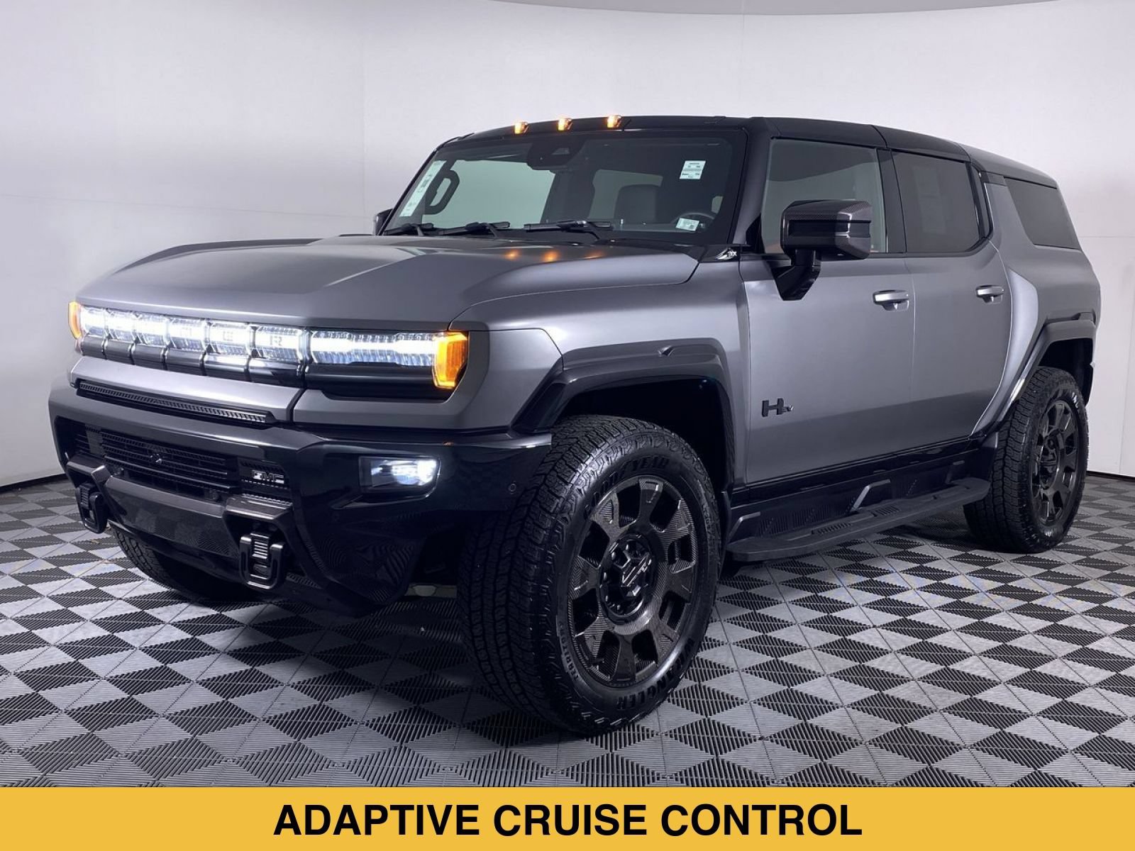 Certified 2026 GMC Hummer EV 3X w/ Carbon Fiber Edition Package AWD/4WD image 16
