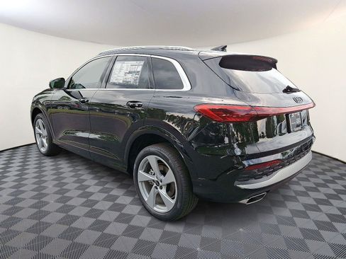 Used 2025 Audi Q5 Premium w/ Premium Plus AWD/4WD image 4