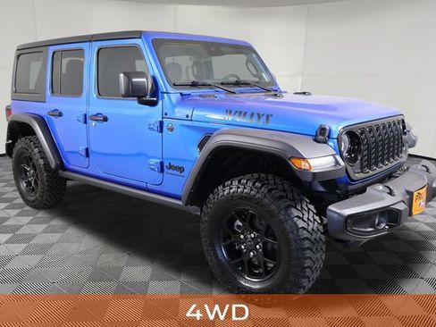 Used 2025 Jeep Wrangler Unlimited Sport AWD/4WD image 4