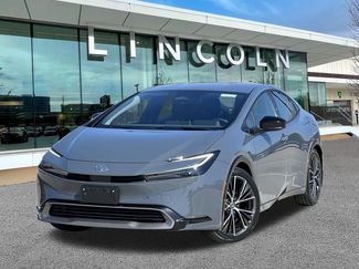 Used 2023 Toyota Prius XLE video 1