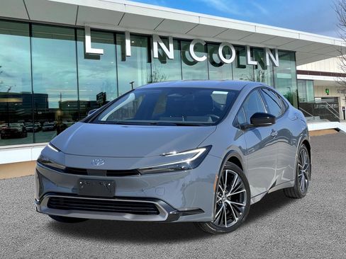 Used 2023 Toyota Prius XLE image 1