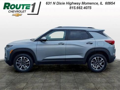 Used 2026 Chevrolet TrailBlazer LT AWD/4WD image 2