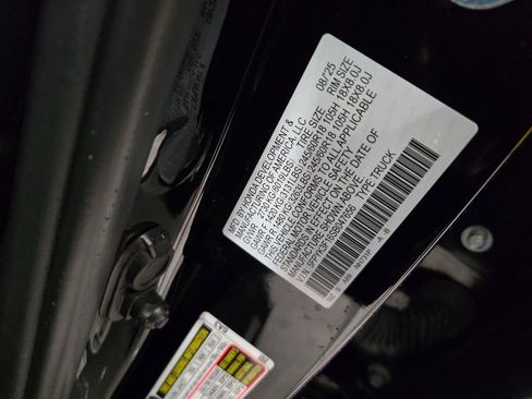 Used 2025 Honda Ridgeline Sport image 17