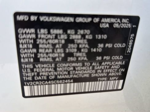 Used 2025 Volkswagen Atlas Peak Edition SE AWD/4WD image 22