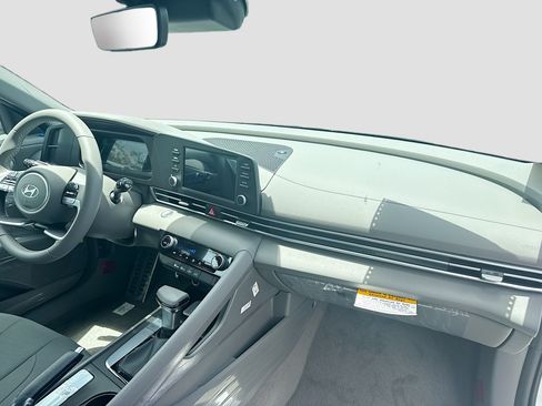New 2026 Hyundai Elantra Sport FWD image 21