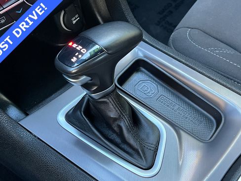 Used 2023 Dodge Charger SXT image 19