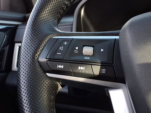 Used 2024 Mitsubishi Outlander SE image 28