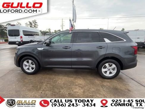 Used 2022 Kia Sorento LX FWD image 5