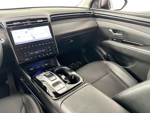 Used 2022 Hyundai Tucson Limited image 25