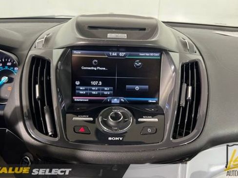 Used 2014 Ford Escape Titanium w/ Equipment Group 401A AWD/4WD image 21