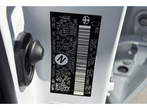 Certified 2026 Toyota Corolla SE FWD image 31
