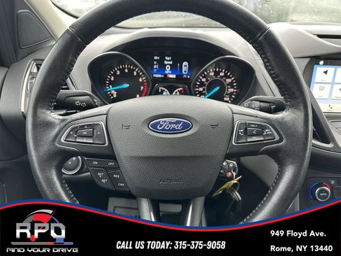 Used 2018 Ford Escape SEL image 16