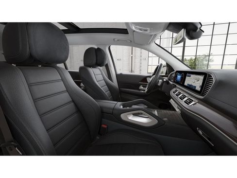 New 2026 Mercedes-Benz GLS 450 4MATIC image 4