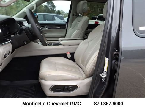 Used 2022 Jeep Wagoneer Series I w/ Premium Group I image 15