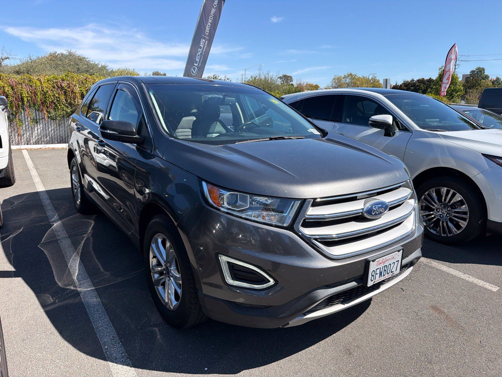 Used 2017 Ford Edge SEL w/ Equipment Group 201A AWD/4WD image 2