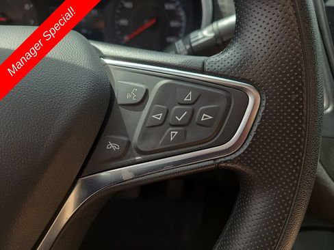 Used 2025 Chevrolet Malibu LS FWD image 23