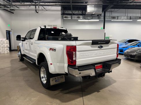Used 2022 Ford F450 XLT w/ XLT Premium Package image 5
