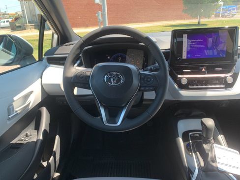 New 2026 Toyota Corolla SE FWD image 16