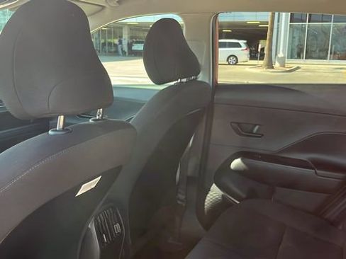 Used 2024 Hyundai Kona SEL FWD image 19