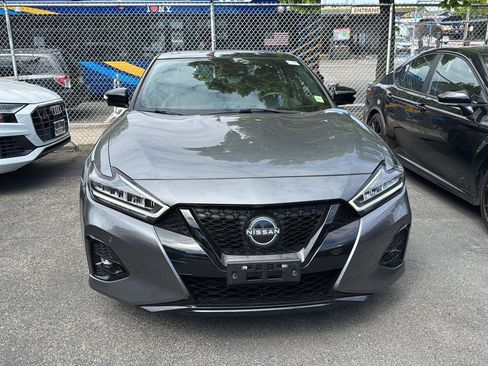 Used 2023 Nissan Maxima SR w/ Sport Mat Group FWD image 6