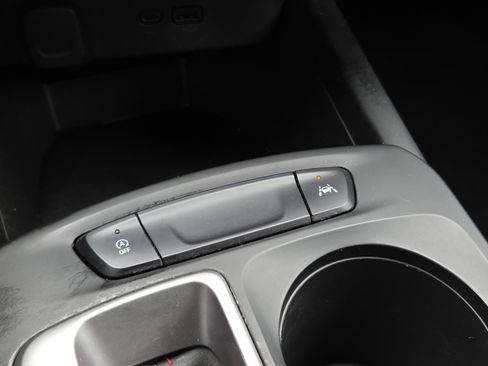 Used 2024 Chevrolet Trax RS w/ Driver Confidence Package image 23