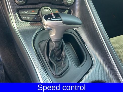 Used 2015 Dodge Challenger SRT image 14