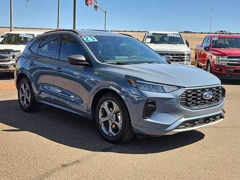 Used 2023 Ford Escape ST-Line w/ Tech Pack #1 FWD image 3