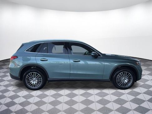 Used 2026 Mercedes-Benz GLC 300 image 8