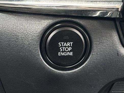 Used 2025 MAZDA CX-30 AWD 2.5 S w/ Preferred Package image 22