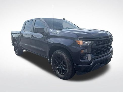 Used 2022 Chevrolet Silverado 1500 Custom AWD/4WD image 3