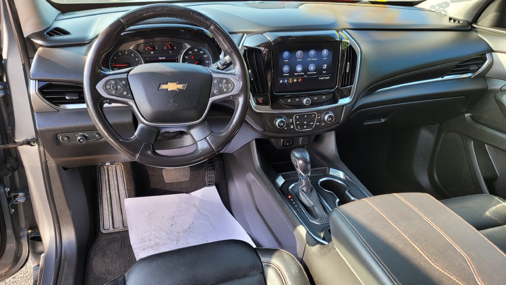 Used 2021 Chevrolet Traverse LT w/ LPO, Floor Liner Package AWD/4WD image 24