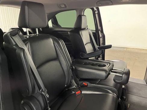 Used 2023 Honda Odyssey EX-L image 13