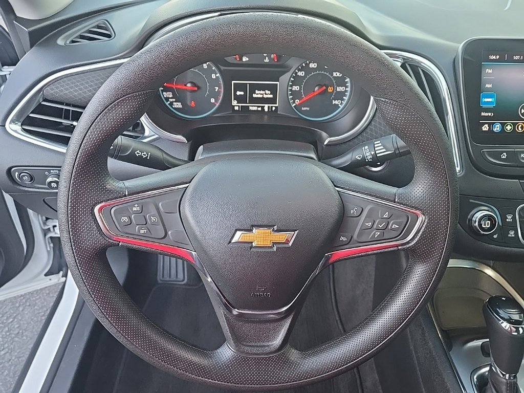 Used 2020 Chevrolet Malibu LT FWD image 16