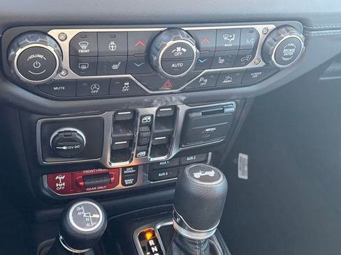 New 2026 Jeep Wrangler Unlimited Rubicon image 22