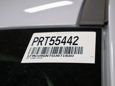 Certified 2025 Ford Escape Active AWD/4WD image 32