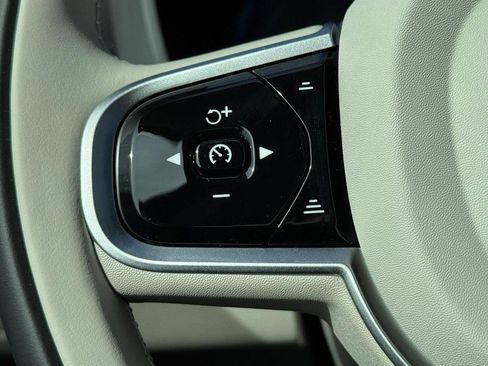 New 2026 Volvo XC60 B5 Ultra w/ Protection Package Premier image 10