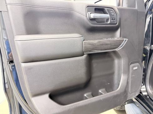 Used 2021 Chevrolet Silverado 1500 LTZ w/ Technology Package AWD/4WD image 9